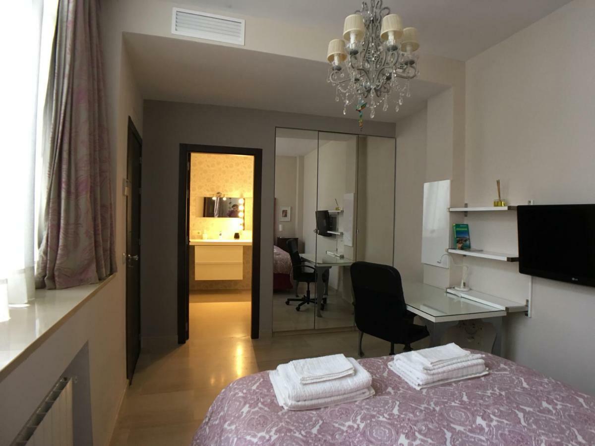 Guest House Europa 12 Seville Exterior photo